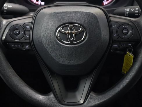 Used 2023 Toyota RAV4 LE image 17