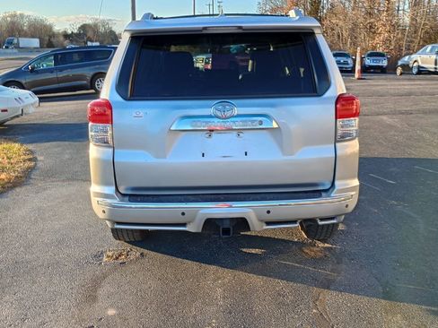 Used 2011 Toyota 4Runner SR5 image 4