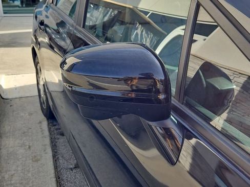 Used 2014 Honda Civic Hybrid image 21