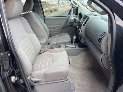 Used 2017 Nissan Frontier S image 12