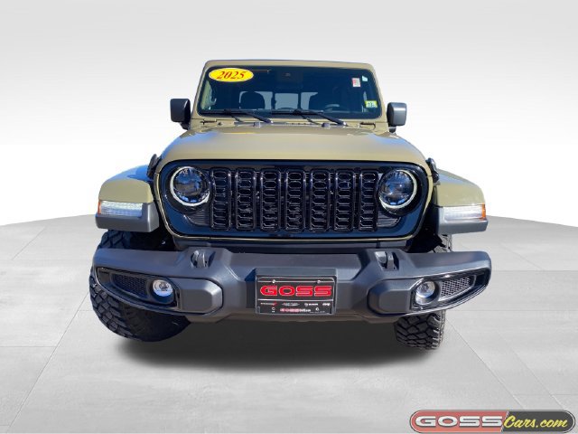 Certified 2025 Jeep Gladiator Sport AWD/4WD image 2