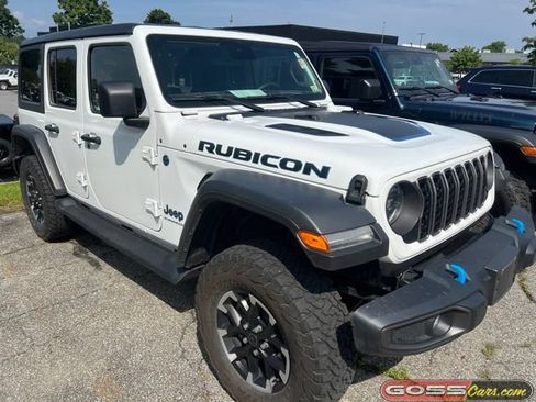 Used 2024 Jeep Wrangler Unlimited Rubicon 4xe w/ Convenience Group AWD/4WD image 2