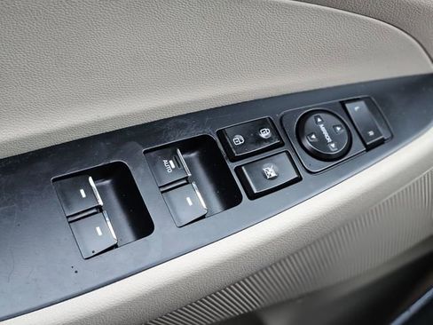 Used 2018 Ford Escape SEL image 20