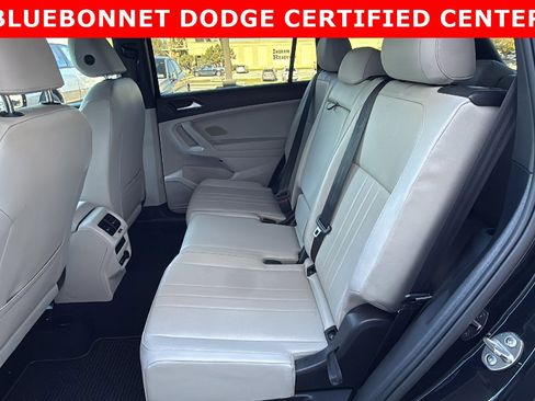 Used 2022 Volkswagen Tiguan SE R-Line image 16