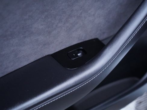 Used 2020 Tesla Model Y Performance image 68