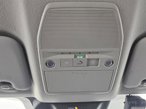 New 2026 Nissan Kicks SR w/ Cold Weather Package image 34