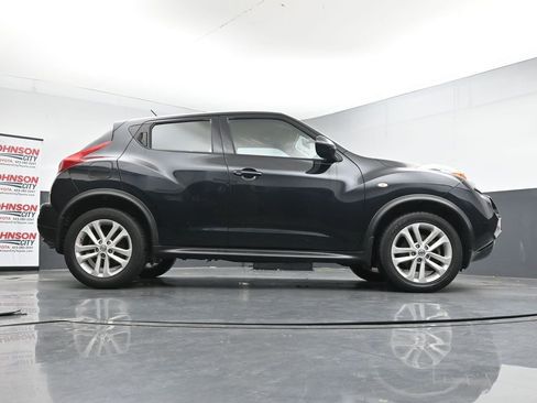 Used 2014 Nissan Juke S FWD image 35