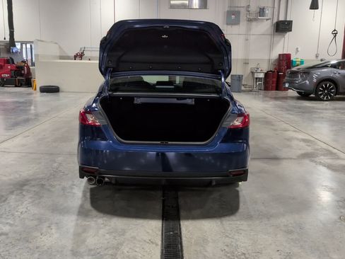 Used 2025 Toyota Camry SE image 6