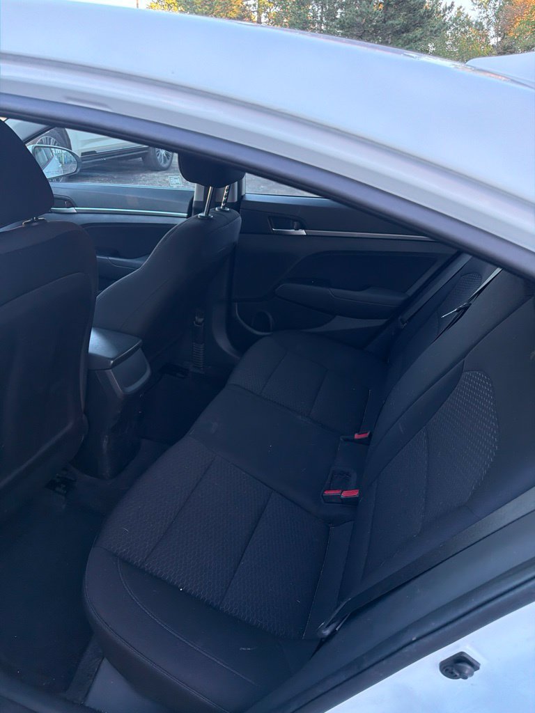 Used 2019 Hyundai Elantra SEL w/ Cargo Package FWD image 8