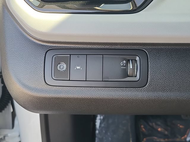 New 2027 Chevrolet Bolt LT FWD image 24
