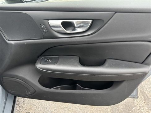 Used 2024 Volvo S60 B5 Plus image 13