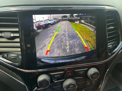 Used 2020 Jeep Grand Cherokee SRT image 13