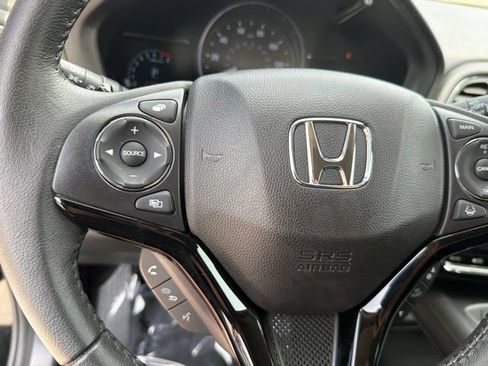 Certified 2021 Honda HR-V EX-L image 32