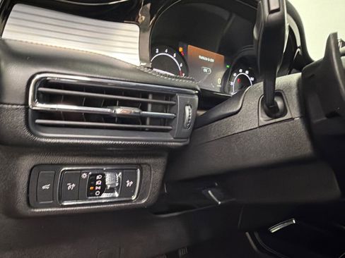 Certified 2022 Lincoln Corsair AWD w/ Premium Package image 34