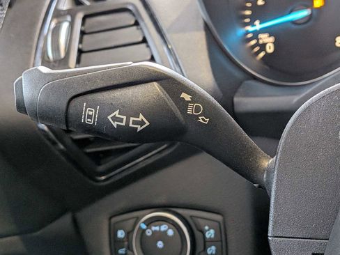 Used 2019 Ford Escape Titanium image 27