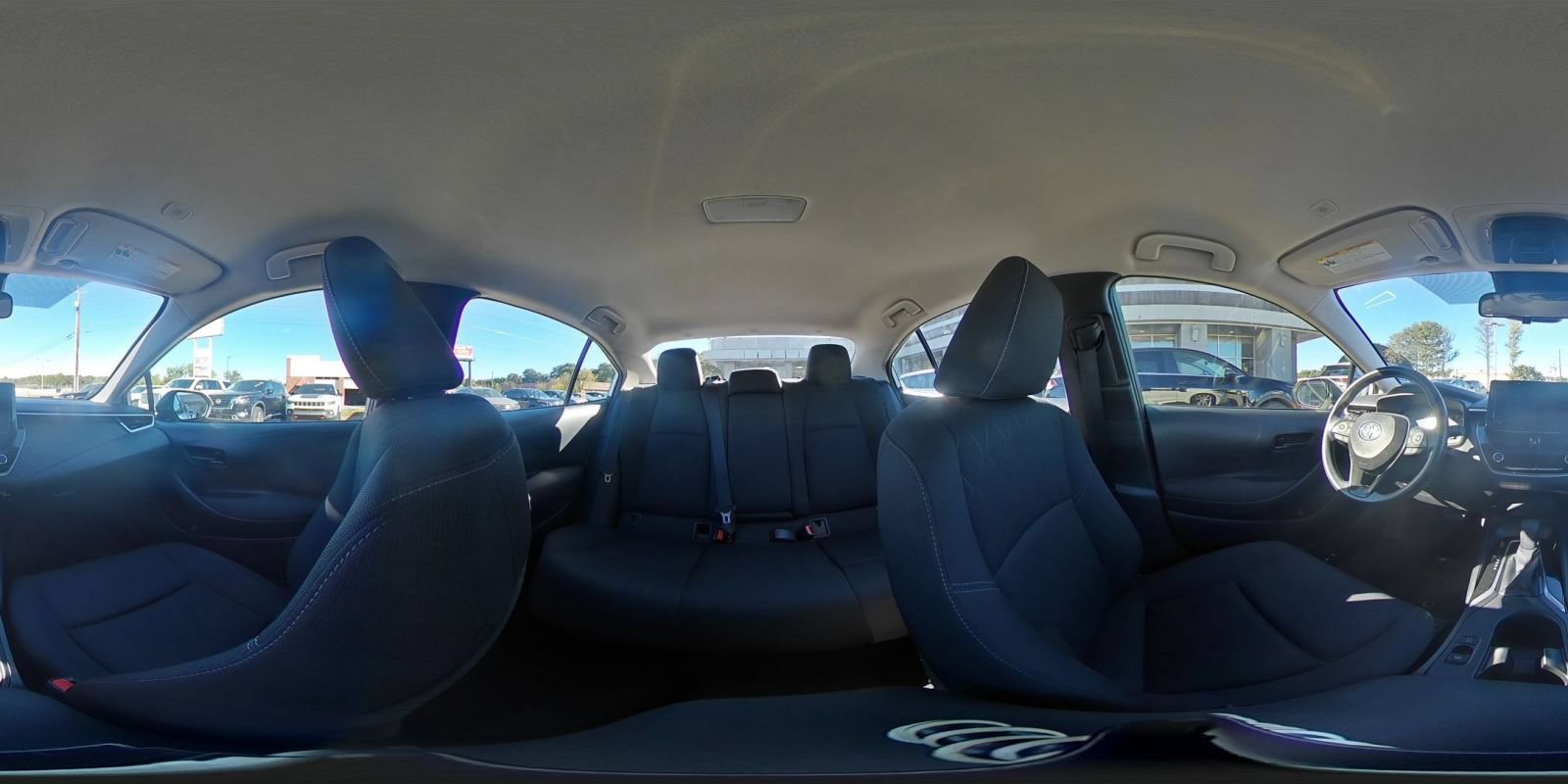 Used 2025 Toyota Corolla LE FWD image 40