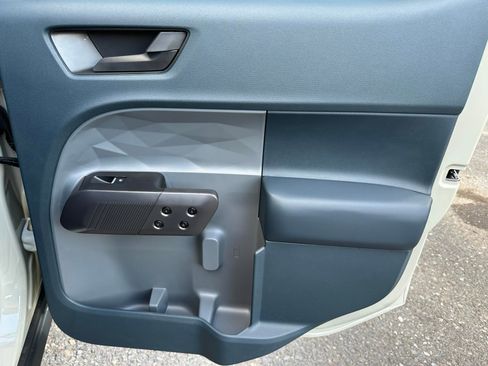 New 2025 Ford Maverick XLT w/ XLT Luxury Package image 38