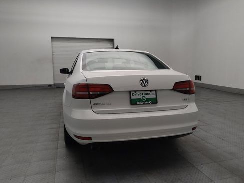 Used 2016 Volkswagen Jetta SE FWD image 6