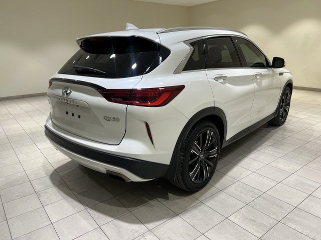 Used 2022 INFINITI QX50 Luxe w/ Appearance Package FWD image 5