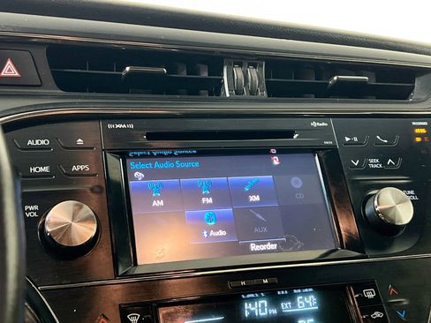 Used 2018 Toyota Avalon XLE image 28