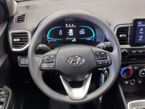 Certified 2023 Hyundai Venue SE FWD image 29
