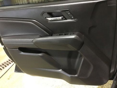 Used 2023 GMC Canyon Elevation w/ Convenience Package image 41