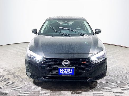 Used 2025 Nissan Sentra SR w/ Midnight Edition image 3
