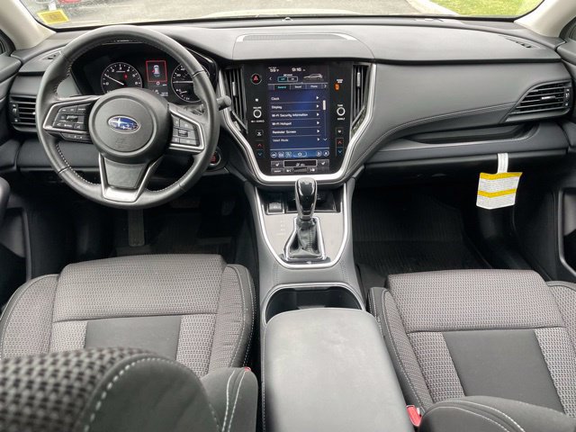 Used 2025 Subaru Outback Premium AWD/4WD image 11