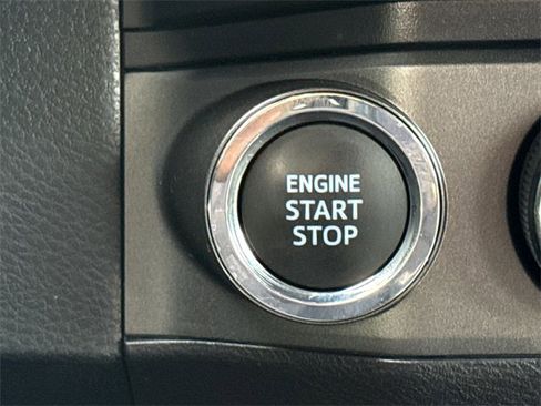 Used 2022 Toyota Tacoma TRD Sport w/ Technology Package image 26