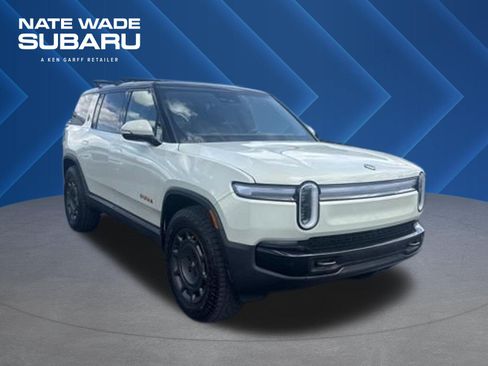 Used 2025 Rivian R1S Adventure AWD/4WD image 1