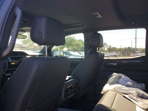 New 2026 GMC Sierra 1500 AT4 w/ AT4 Premium Package AWD/4WD image 12