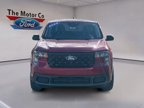 New 2025 Ford Maverick XLT w/ XLT Luxury Package FWD image 9