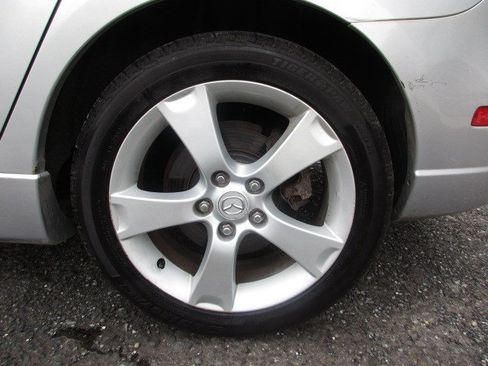 Used 2005 MAZDA MAZDA3 s w/ Moonroof & 6-CD Pkg FWD image 13