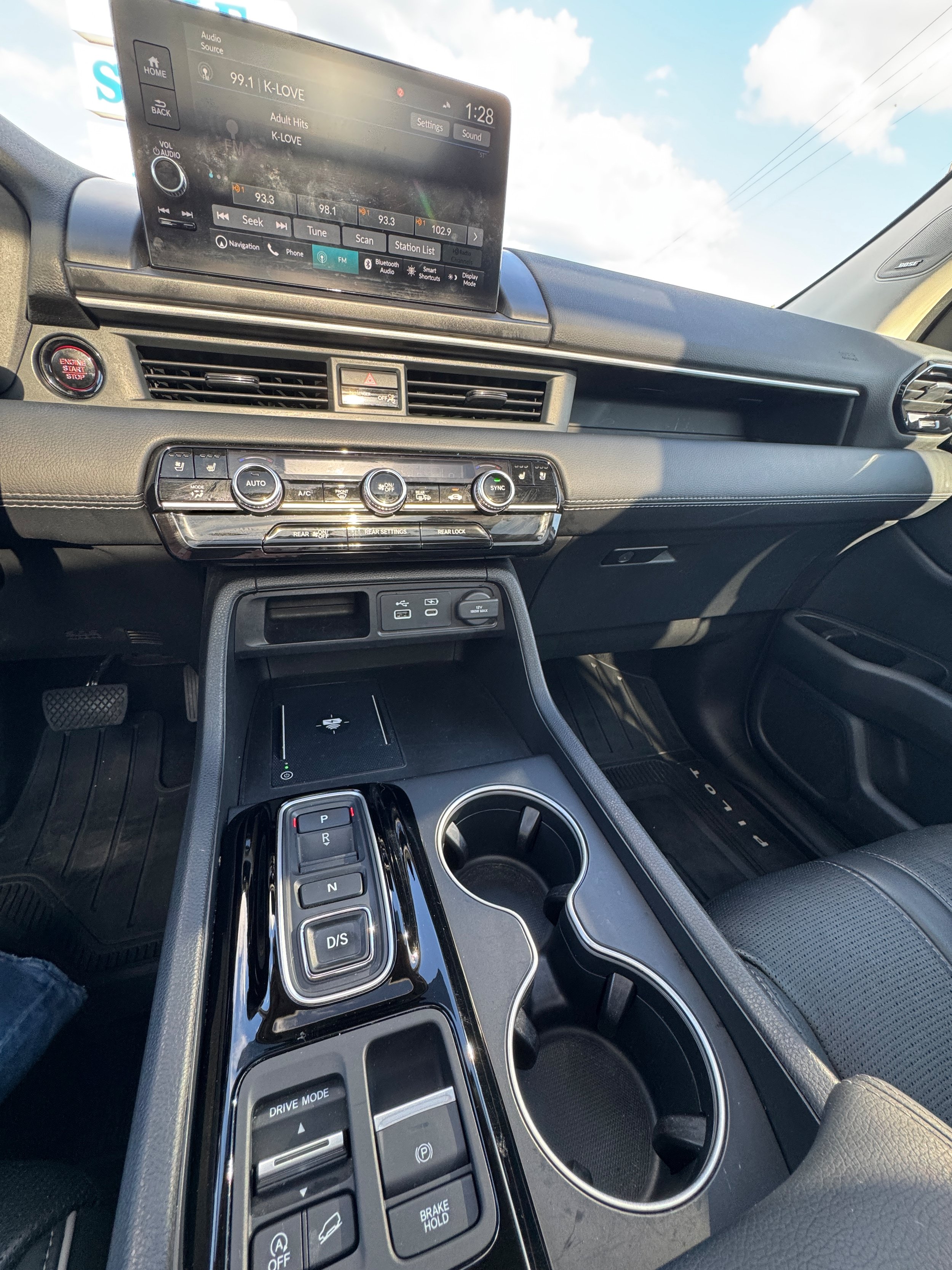Used 2023 Honda Pilot Elite image 14