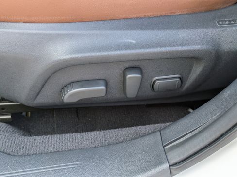 Used 2018 Subaru Outback 3.6R Touring w/ Popular Package #3 image 22