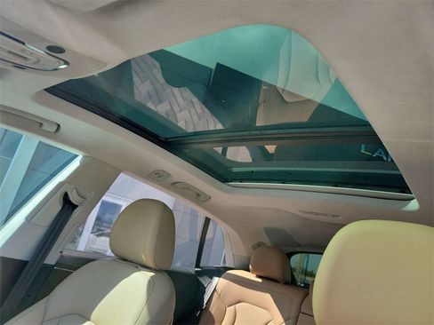 Used 2025 Audi Q8 Prestige image 28