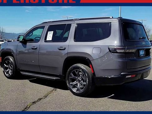 New 2026 Jeep Grand Wagoneer Limited w/ Convenience Group I AWD/4WD image 6
