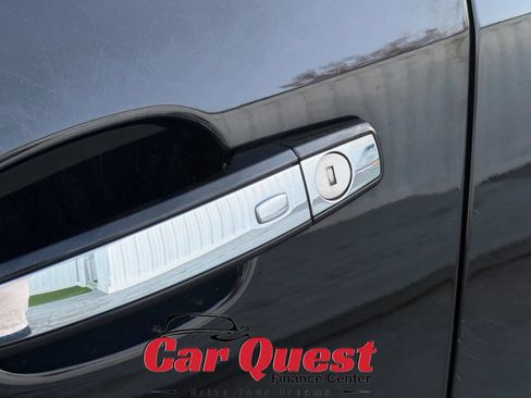 Used 2019 Chevrolet Trax LT w/ LT Convenience Package AWD/4WD image 21