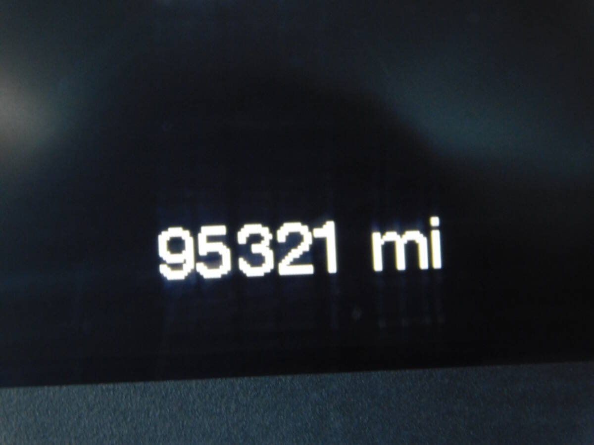 Used 2015 Chrysler 200 Limited w/ Convenience Group FWD image 9