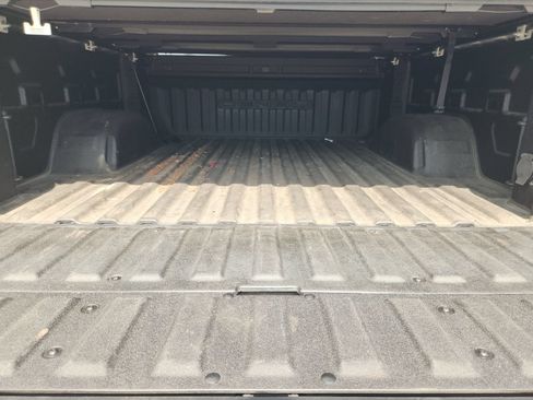 Used 2023 GMC Sierra 1500 Denali RWD image 32