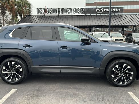 Certified 2025 MAZDA CX-50 2.5 Hybrid w/ Premium Plus Pkg image 9