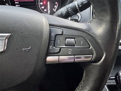 Used 2023 Cadillac XT4 Premium Luxury w/ Technology Package image 15