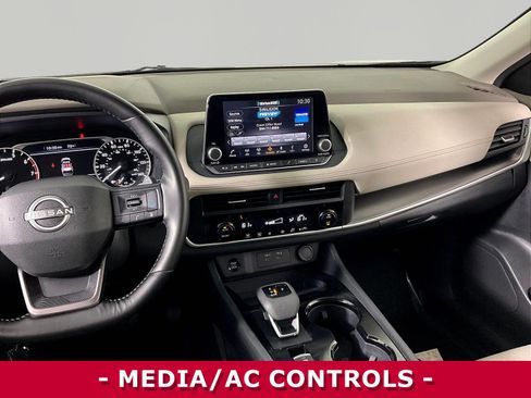 Certified 2025 Nissan Rogue SV AWD/4WD image 9
