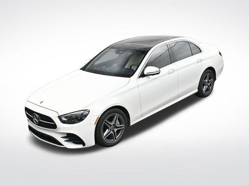 Used 2023 Mercedes-Benz E 350 4MATIC Sedan image 25