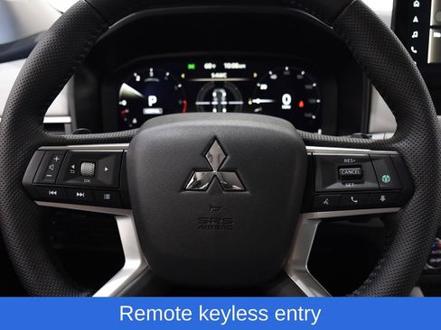 New 2025 Mitsubishi Outlander AWD image 10