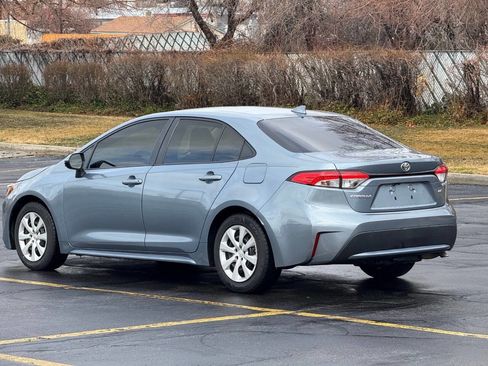 Used 2021 Toyota Corolla LE image 8