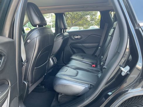 Used 2014 Jeep Cherokee Limited FWD image 13