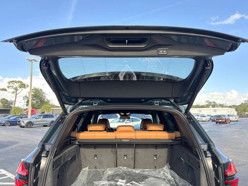 New 2026 BMW X5 xDrive40i w/ Executive Package image 12