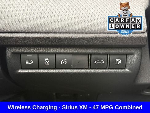 Used 2025 Toyota Camry SE FWD image 35