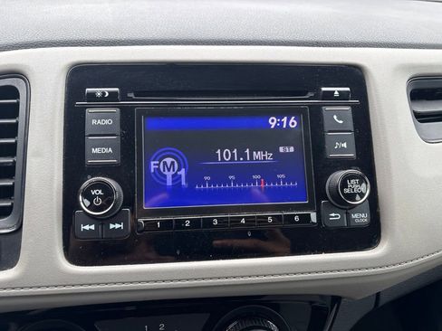 Used 2020 Honda HR-V LX image 9